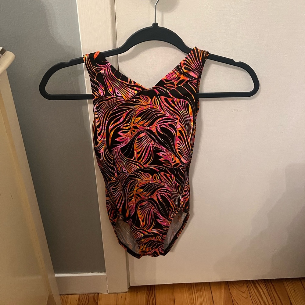 GK Elite Gymnastics Leo, Size Small